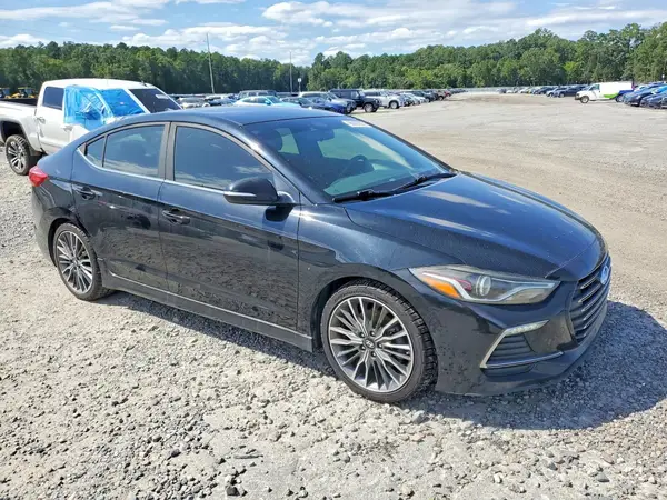 KMHD04LB0JU512918 — 2018 Hyundai Elantra, фото 4 с аукциона Copart, Повреждения снизу