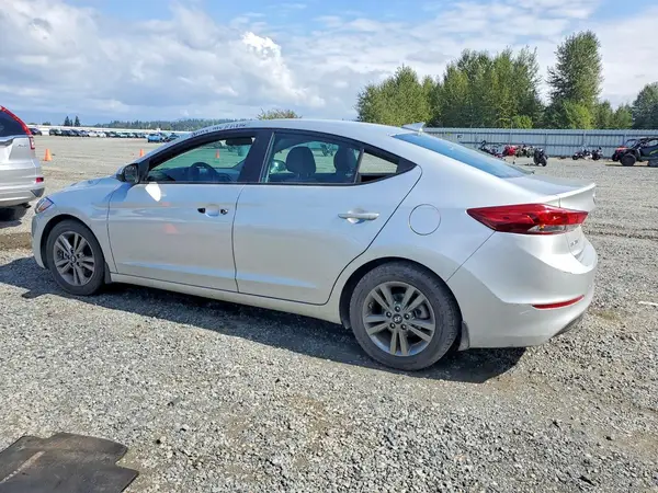 5NPD84LF3JH374236 — 2018 Hyundai Elantra, фото 2 с аукциона Copart, Передняя часть