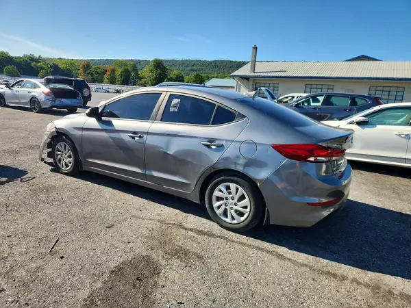 5NPD74LF8JH368418 — 2018 Hyundai Elantra, фото 2 с аукциона Copart 13.10.2026, Механические повреждения