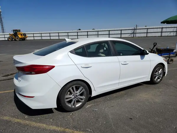 2018 HYUNDAI ELANTRA VIN 5NPD84LF9JH225197 фото 3