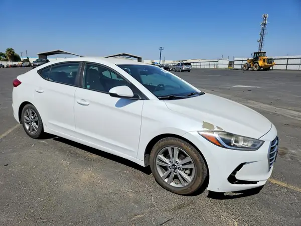 2018 HYUNDAI ELANTRA VIN 5NPD84LF9JH225197 фото 4