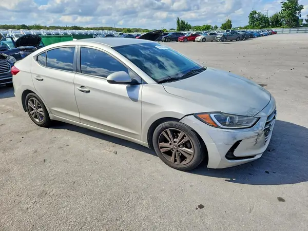5NPD84LF8JH300939 — 2018 Hyundai Elantra, фото 4 с аукциона Copart, Боковая часть