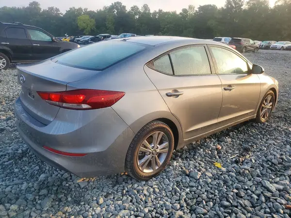 KMHD84LF5JU563424 — 2018 Hyundai Elantra, фото 3 с аукциона Copart 14.10.2026, Вандализм