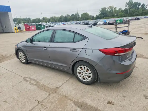 5NPD74LF9JH357489 — 2018 Hyundai Elantra, фото 2 с аукциона Copart, Подтопление