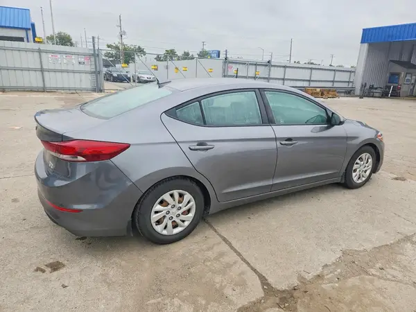 5NPD74LF9JH357489 — 2018 Hyundai Elantra, фото 3 с аукциона Copart, Подтопление