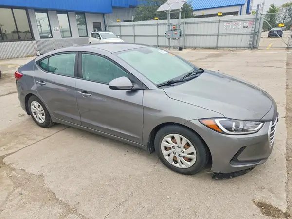 5NPD74LF9JH357489 — 2018 Hyundai Elantra, фото 4 с аукциона Copart, Подтопление