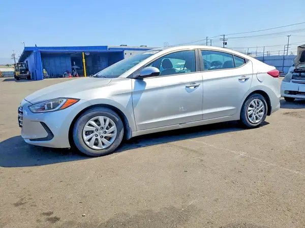 5NPD74LF8JH343468 — 2018 Hyundai Elantra, Вандализм (Vandalism), фото до ремонта