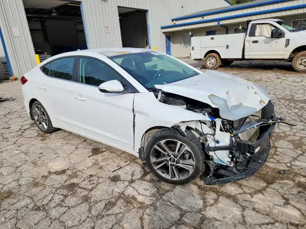 5NPD84LF0JH282680 — 2018 Hyundai Elantra, фото 4 с аукциона Copart, Передняя часть