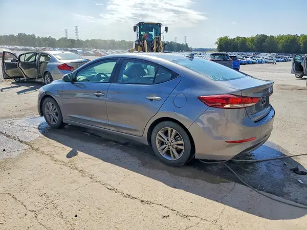 5NPD84LF5JH281637 — 2018 Hyundai Elantra, фото 2 с аукциона Copart, Боковая часть