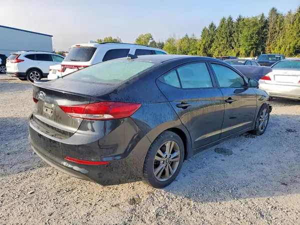 KMHD84LF8JU466086 — 2018 Hyundai Elantra, фото 3 с аукциона Copart 05.10.2026, Вандализм