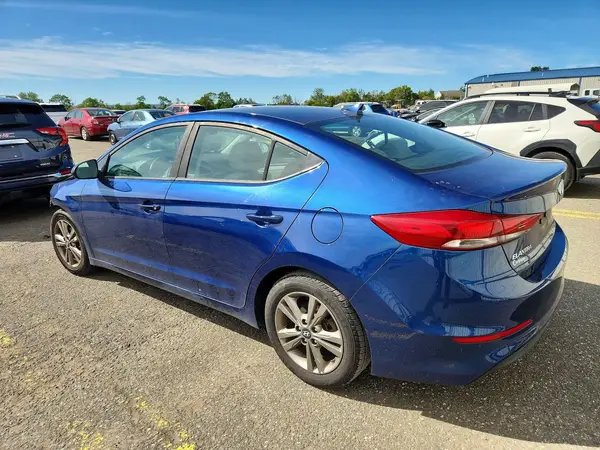 5NPD84LF8JH382414 — 2018 Hyundai Elantra, фото 2 с аукциона Copart, Передняя часть