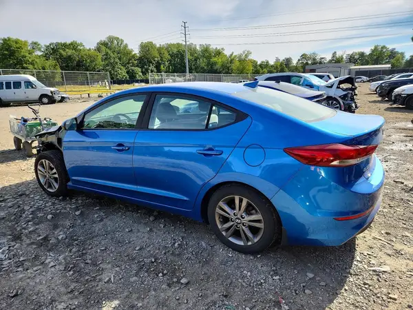 5NPD84LF3JH242058 — 2018 Hyundai Elantra, фото 2 с аукциона Copart, Передняя часть
