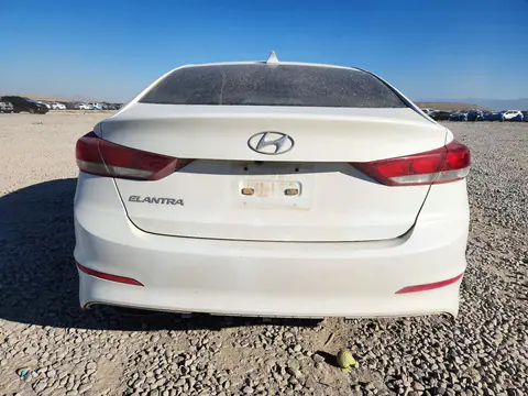 2018 Hyundai Elantra Value Edition VIN 5NPD84LF2JH353216 фото 6