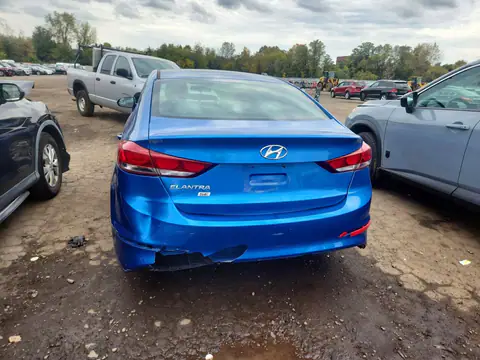 5NPD74LF7JH274403 — 2018 Hyundai Elantra, Мелкие вмятины и царапины, фото до ремонта