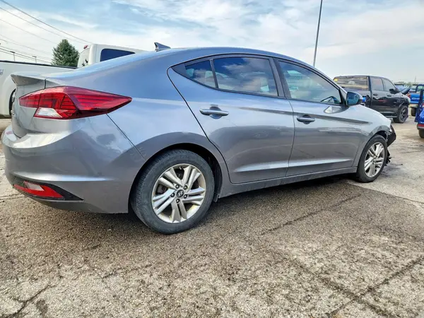 2019 HYUNDAI ELANTRA VIN 5NPD84LF2KH405199 фото 3
