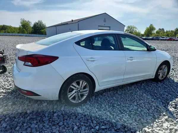 5NPD84LF5KH494847 — 2019 Hyundai Elantra, фото 3 с аукциона Copart, Вандализм
