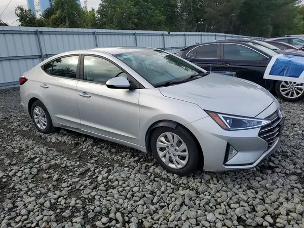 5NPD74LF1KH467745 — 2019 Hyundai Elantra, фото 4 с аукциона Copart, Подтопление
