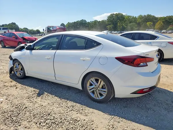 5NPD84LF2KH432743 — 2019 Hyundai Elantra, фото 2 с аукциона Copart, Передняя часть
