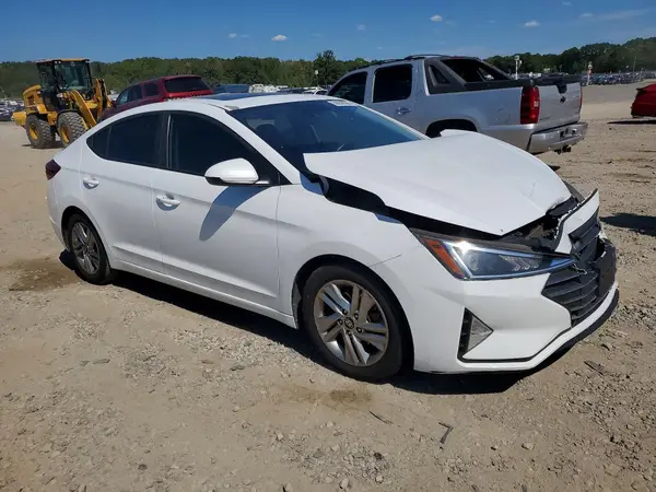 5NPD84LF2KH432743 — 2019 Hyundai Elantra, фото 4 с аукциона Copart, Передняя часть