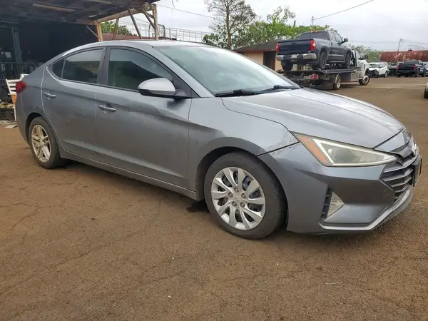 KMHD84LF7KU772858 — 2019 Hyundai Elantra, фото 4 с аукциона Copart, Подтопление