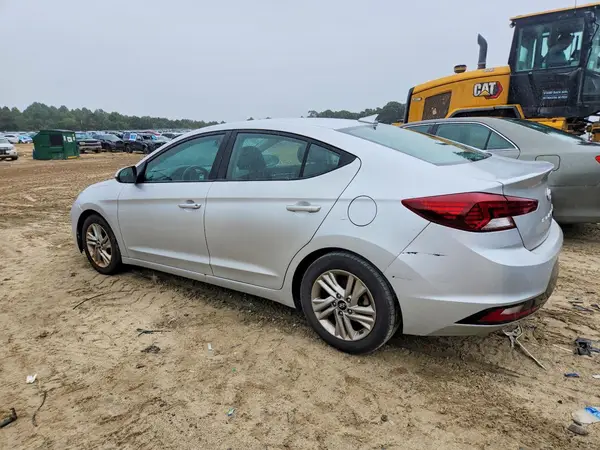 KMHD84LFXKU881699 — 2019 Hyundai Elantra, фото 2 с аукциона Copart 06.10.2026, Передняя часть
