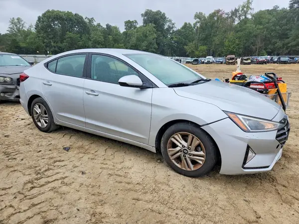 KMHD84LFXKU881699 — 2019 Hyundai Elantra, фото 4 с аукциона Copart 06.10.2026, Передняя часть