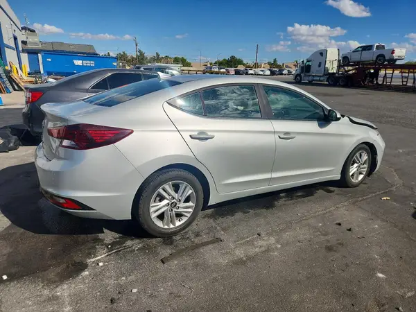 5NPD84LF8LH507849 — 2020 Hyundai Elantra, фото 3 с аукциона Copart, Передняя часть