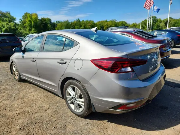 KMHD84LF3LU085636 — 2020 Hyundai Elantra, фото 2 с аукциона Copart 01.10.2026, Передняя часть