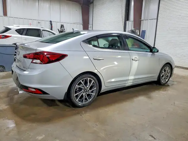 5NPD84LF7LH560333 — 2020 Hyundai Elantra, фото 3 с аукциона Copart, Подтопление