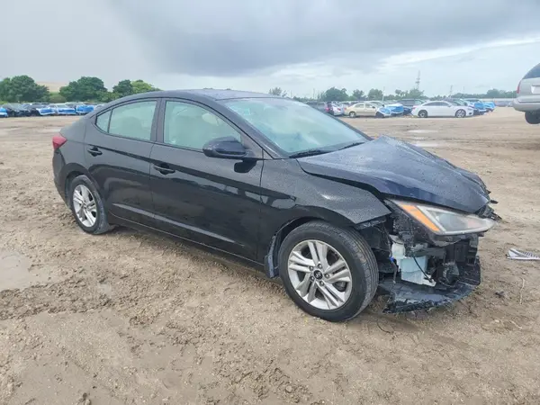 KMHD84LF7LU921674 — 2020 Hyundai Elantra, фото 4 с аукциона Copart, Передняя часть