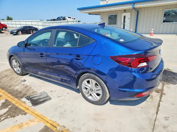 5NPD84LF6LH573123 — 2020 Hyundai Elantra, фото 2 с аукциона Copart, Механические повреждения