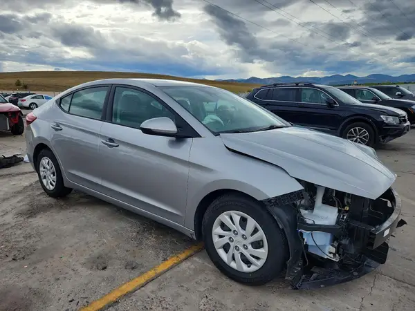 5NPD74LF8LH566158 — 2020 Hyundai Elantra, фото 4 с аукциона Copart, Передняя часть