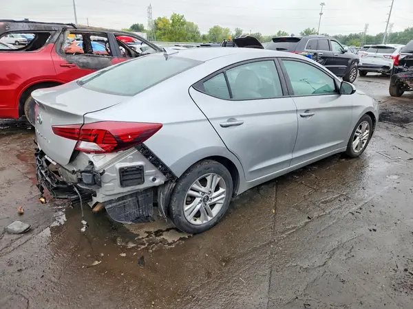 5NPD84LF1LH562255 — 2020 Hyundai Elantra, фото 3 с аукциона Copart, Задняя часть