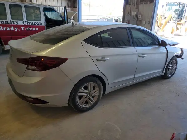 5NPD84LF7LH509561 — 2020 Hyundai Elantra, фото 3 с аукциона Copart, Передняя часть