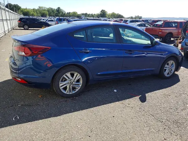 5NPD84LF6LH537061 — 2020 Hyundai Elantra, фото 3 с аукциона Copart, Мелкие вмятины и царапины