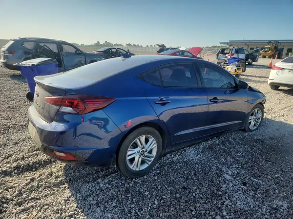 5NPD84LF8LH610298 — 2020 Hyundai Elantra, фото 3 с аукциона Copart, Передняя часть