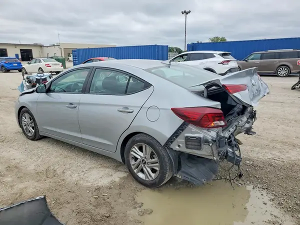 5NPD84LF2LH627551 — 2020 Hyundai Elantra, фото 2 с аукциона Copart, Задняя часть