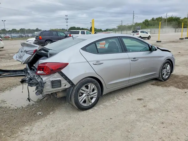 5NPD84LF2LH627551 — 2020 Hyundai Elantra, фото 3 с аукциона Copart, Задняя часть