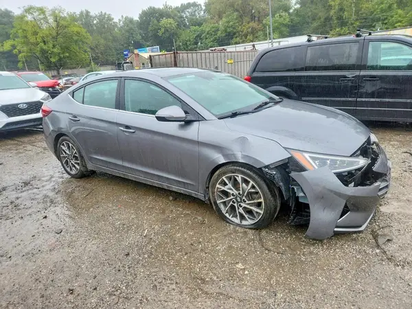 5NPD84LF1LH516599 — 2020 Hyundai Elantra, фото 4 с аукциона Copart, Передняя часть