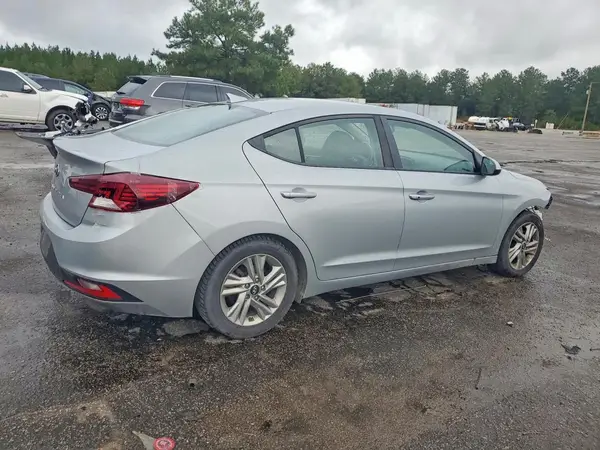KMHD84LF7LU929368 — 2020 Hyundai Elantra, фото 3 с аукциона Copart, Передняя часть