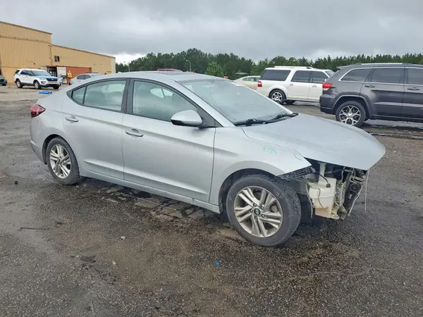 KMHD84LF7LU929368 — 2020 Hyundai Elantra, фото 4 с аукциона Copart, Передняя часть