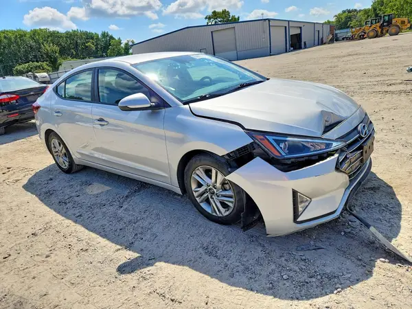 5NPD84LF2LH535369 — 2020 Hyundai Elantra, фото 4 с аукциона Copart, Передняя часть
