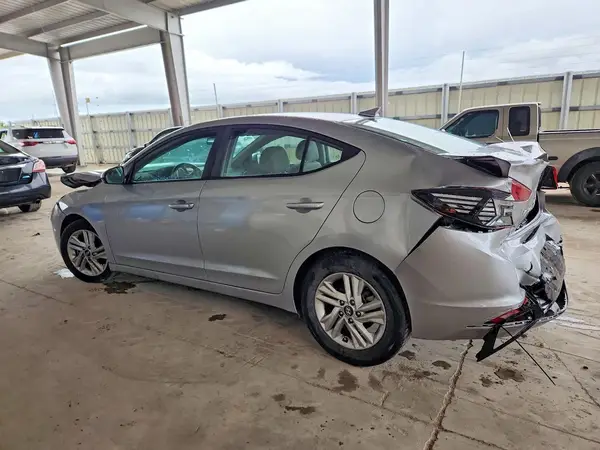 5NPD84LF2LH572180 — 2020 Hyundai Elantra, фото 2 с аукциона Copart, Задняя часть