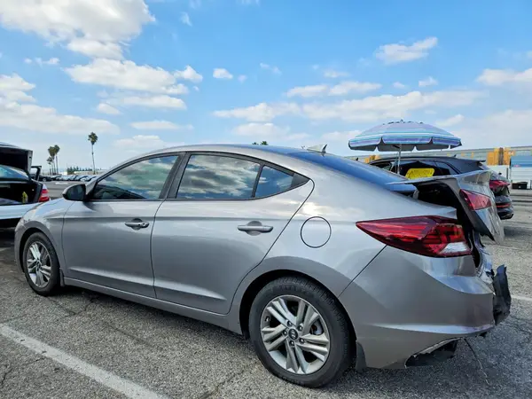 KMHD84LF1LU106502 — 2020 Hyundai Elantra, фото 2 с аукциона Copart, Задняя часть