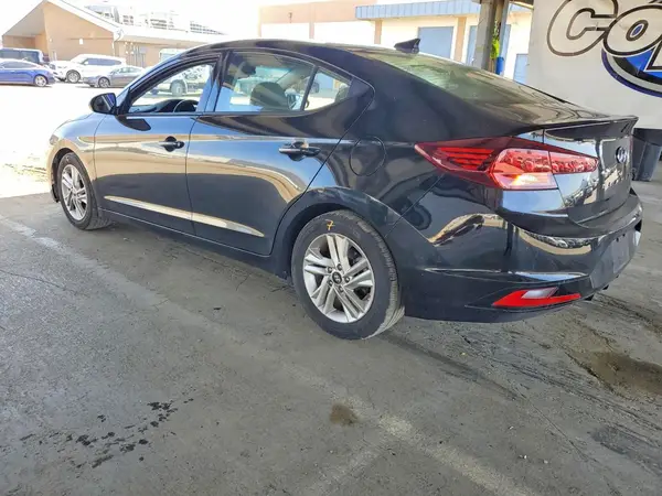 5NPD84LF0LH522216 — 2020 Hyundai Elantra, фото 2 с аукциона Copart, Передняя часть