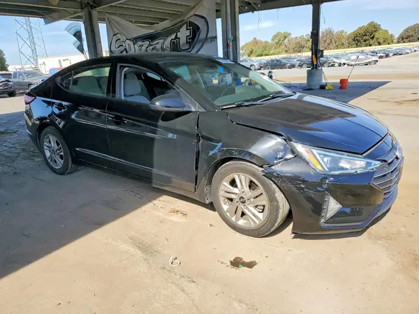 5NPD84LF0LH522216 — 2020 Hyundai Elantra, фото 4 с аукциона Copart, Передняя часть