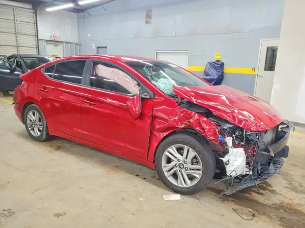 5NPD84LF3LH551743 — 2020 Hyundai Elantra, фото 4 с аукциона Copart, Передняя часть