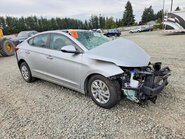 KMHD74LF7LU925937 — 2020 Hyundai Elantra, фото 4 с аукциона Copart, Передняя часть