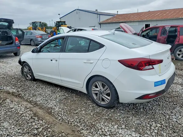 5NPD84LF0LH548590 — 2020 Hyundai Elantra, фото 2 с аукциона Copart, Передняя часть