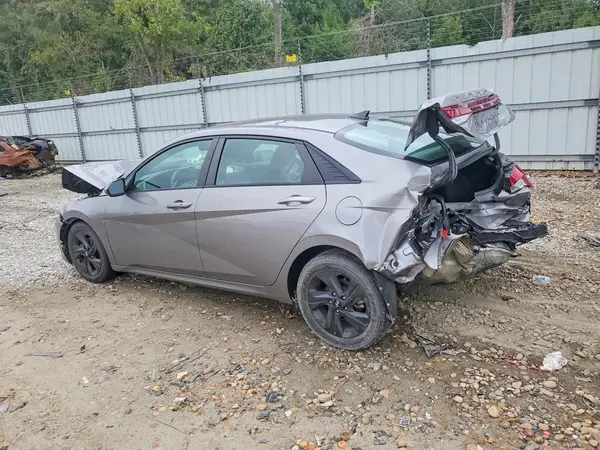 KMHLM4AG1MU127502 — 2021 Hyundai Elantra, фото 2 с аукциона Copart, Передняя часть